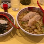 Doutomborikamukura - おいしいラーメン650円&そぼろ丼セット300円