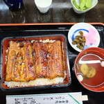 近江屋 - うな重（肝吸いつき、２９００円）