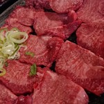 炭火焼肉 とさや - 