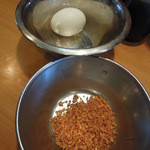 ラーメン二郎 - ●フライドガーリック生玉子