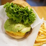  ハラカラ。 - アボカドチェダーチーズバーガー