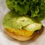  ハラカラ。 - アボカドチェダーチーズバーガー