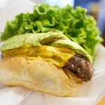  ハラカラ。 - アボカドチェダーチーズバーガー