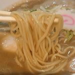 津軽煮干中華蕎麦 サムライブギー - 麺アップ