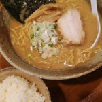 Ramen Ichi Kichi - 白濁したしょうゆラーメン