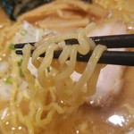 Ramen Ichi Kichi - 中太の縮れ麺