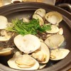 魚貝・鶏料理・日本酒 とよ新 - 料理写真:鯛の貝蒸し はまぐりで