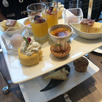 ポム・ダダン - 