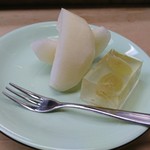 つる由 - 梨と葡萄寒