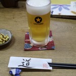 生ビールとお通しの酢大豆