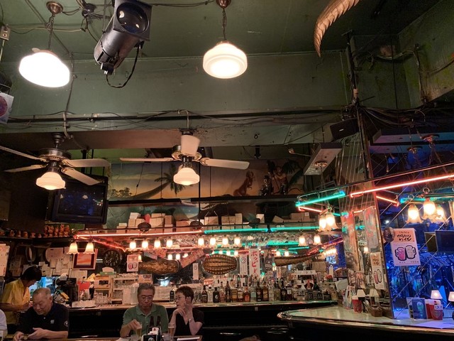 原宿で人気のハコじつはフードもけっこうある クロコダイル原宿 By Kajuboh クロコダイル Crocodile 明治神宮前 パブ 食べログ