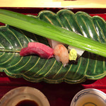 銀座 しのはら - [造り]
      平目、鮪、牡丹海老、泥障烏賊