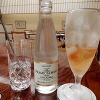 岡半 - 梅酒1,000円＆ヤマザキのプレミアムソーダ400円