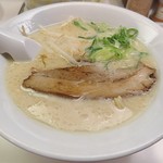 麺や 夢中 - 【とんこつラーメン】￥700