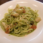 PASTAVOLA - ランチ：帆立とフレッシュトマトのジェノベーゼ