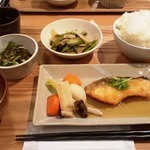 丸の内 タニタ食堂 - 