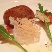 カンブーザ - 前菜。イベリコ豚のカツレツ。これ旨！！！
