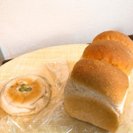 こんがり堂 - 枝豆とかつおのおやき、こだわり食パン