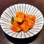 東海苑 - カクテキ。