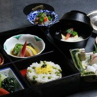 松花堂弁当