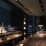 DINING & BAR TABLE 9 TOKYO - なかなか素敵なカウンター＾＾