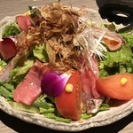 北新地 すき焼き 個室 堀越 - 新鮮野菜海鮮創作サラダ  790円    魚も新鮮で美味い！