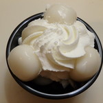 ファミリーマート - 料理写真:大きな白玉クリームぜんざい￥288