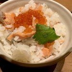 居酒屋 かまどか - シャケといくらの釜飯