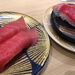 大起水産回転寿司 - 大トロとマグロの食べ比べ 2019.08