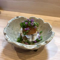 松寿司 - ⚫︎白い鱧と紅い梅肉ジュレ♡見た目にも爽やか。