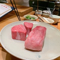 肉割烹 上 - 