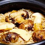 松茸の土鍋ご飯
