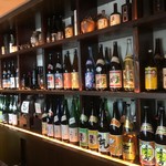 がらり - ずらりと並ぶ奄美黒糖焼酎