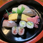 Marukan Sushi - お寿司