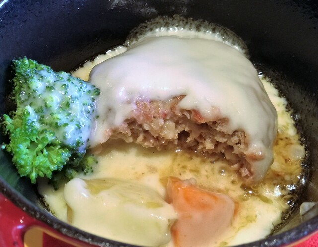 チーズ屋さんのチーズフォンデュハンバーグ 1080円 By かくがく Cheesetable 新宿店 旧店名 Hikari Cafe Dining 新宿西口 カフェ 食べログ