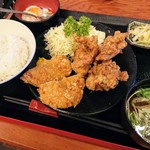 みなみ - メンチ・唐揚げ盛り合せ定食 