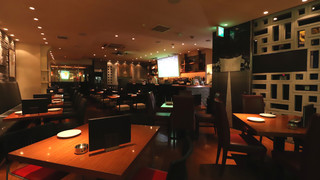 Dining & bar ESTADIO - 