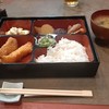 ポテトサラダと煮込み料理