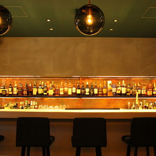 座席 : Bar&Cafe Morie - 四ツ橋/バー | 食べログ