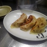 松戸富田麺絆 - 心の味餃子(3個)