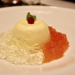 桔梗苑 - マスカルポーネムースのブラッドオレンジ＆シャンパンゼリー添え