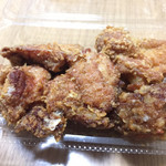 Tori Karaage Semmon Inoue Shouten - にんにく醤油漬けの鶏から揚げ（単品1個90円）