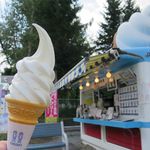 羊ヶ丘ドリーム 赤井川 山中牧場ソフトクリーム - バニラソフトクリーム（280円）