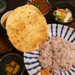 月と亀 - 筑前インド定食  １１５０円  ポークビンダルー？