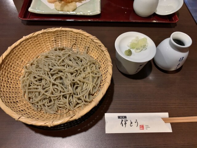 蕎麦 伊とう>