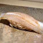 菊鮨 - 鱚・・これも食感がよく、噛むと甘いですね。