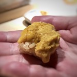 菊鮨 - 馬糞海胆・・独特の旨みと甘みを感じて好み。