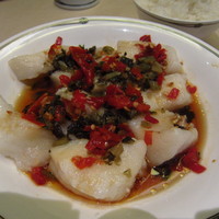 中国飯店 市ヶ谷店 - ”白身魚の蒸し物”￥１，３００
