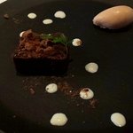 PRIMO - チョコレートのテリーヌ　フロマージュブランソース　いちじくのソルベ（2019.8）