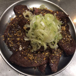 大衆肉酒場 月～豕 - 